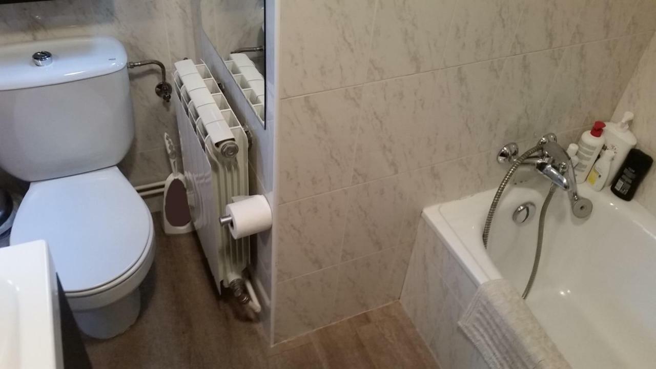 El Desvan De San Anton Pamplona Bagian luar foto